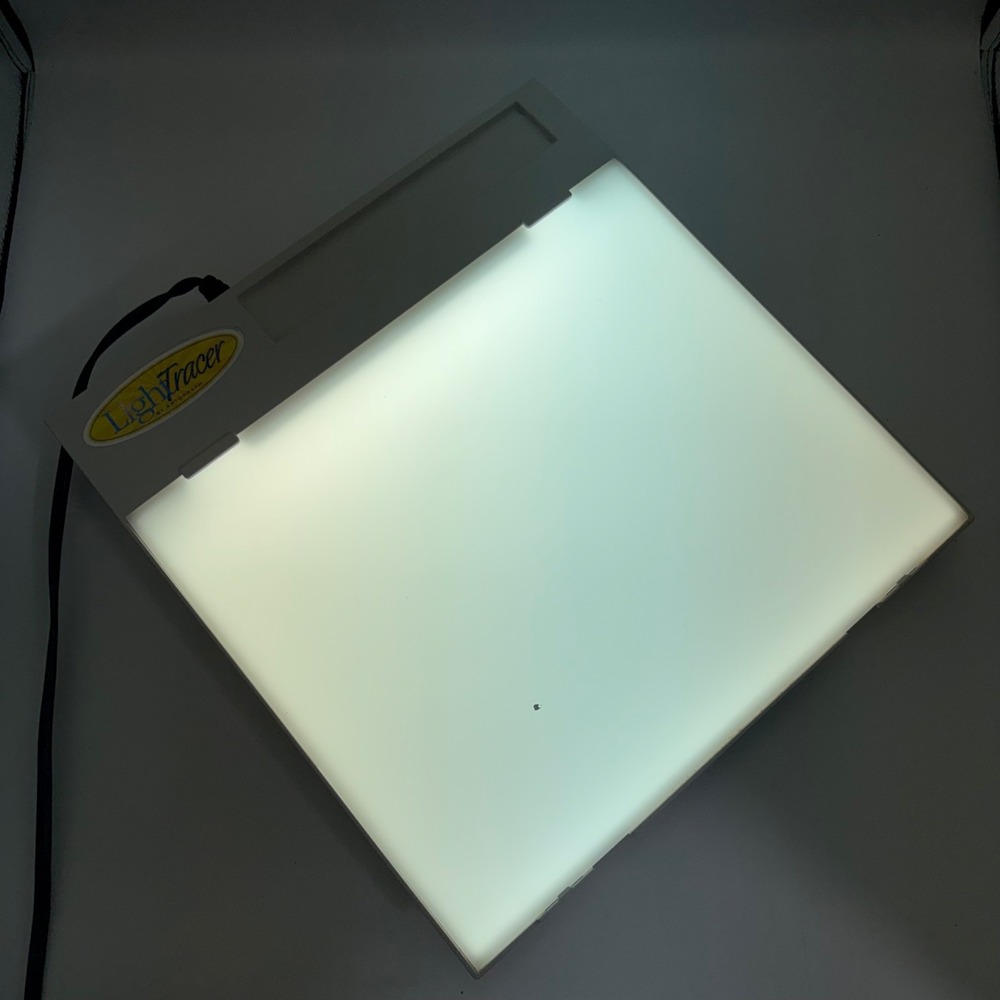 Artograph LightTracer Light Box 225-365 Artist Tracing Table White Good Portable
